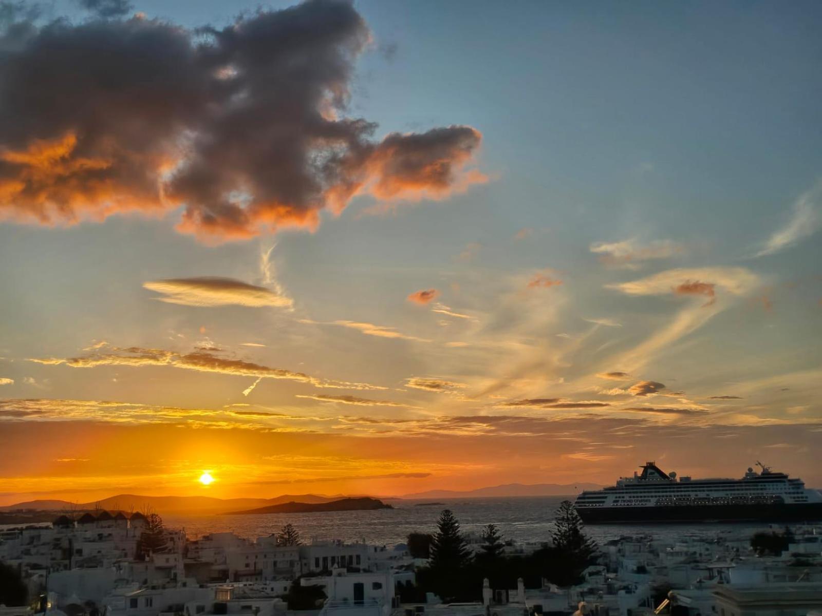 Alex Oldtown Sea View Rooms And Appartments Mykonos Town ภายนอก รูปภาพ